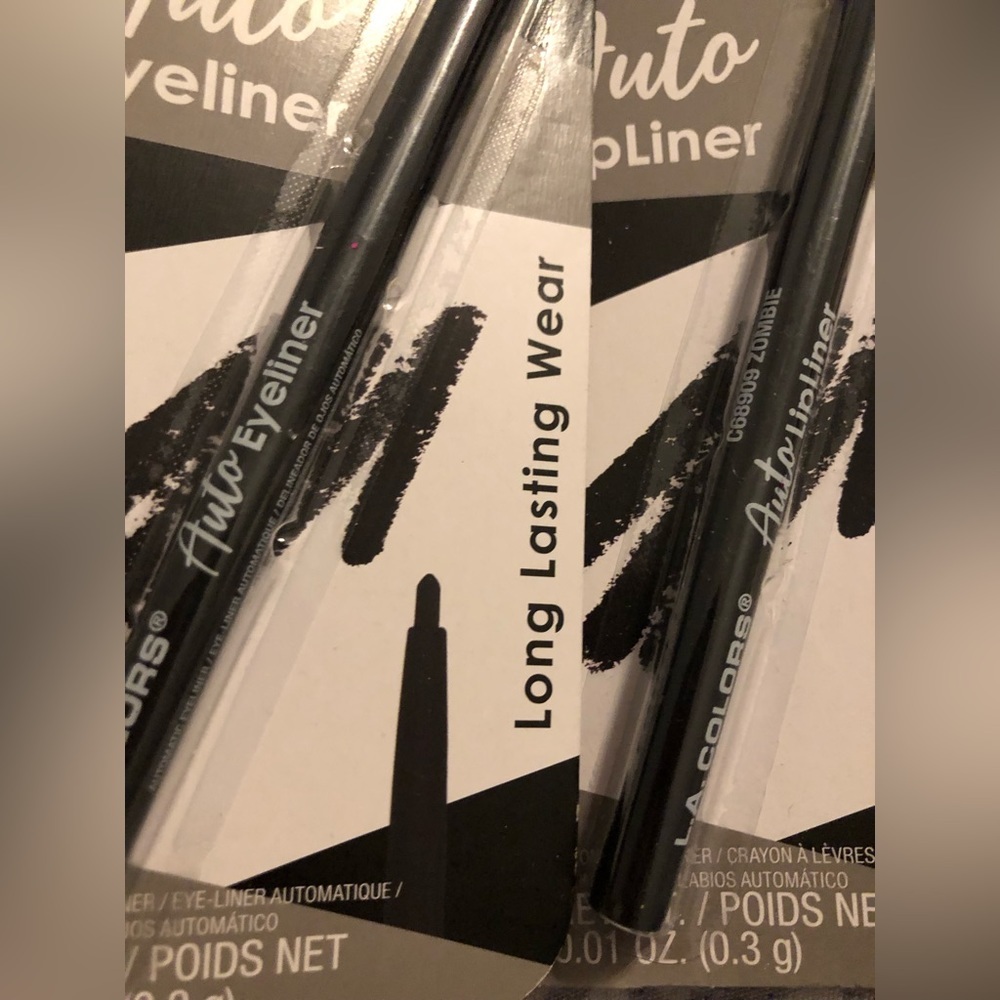 2pack black “darkness” auto eyeliner and “zombie” auto lip pencil new